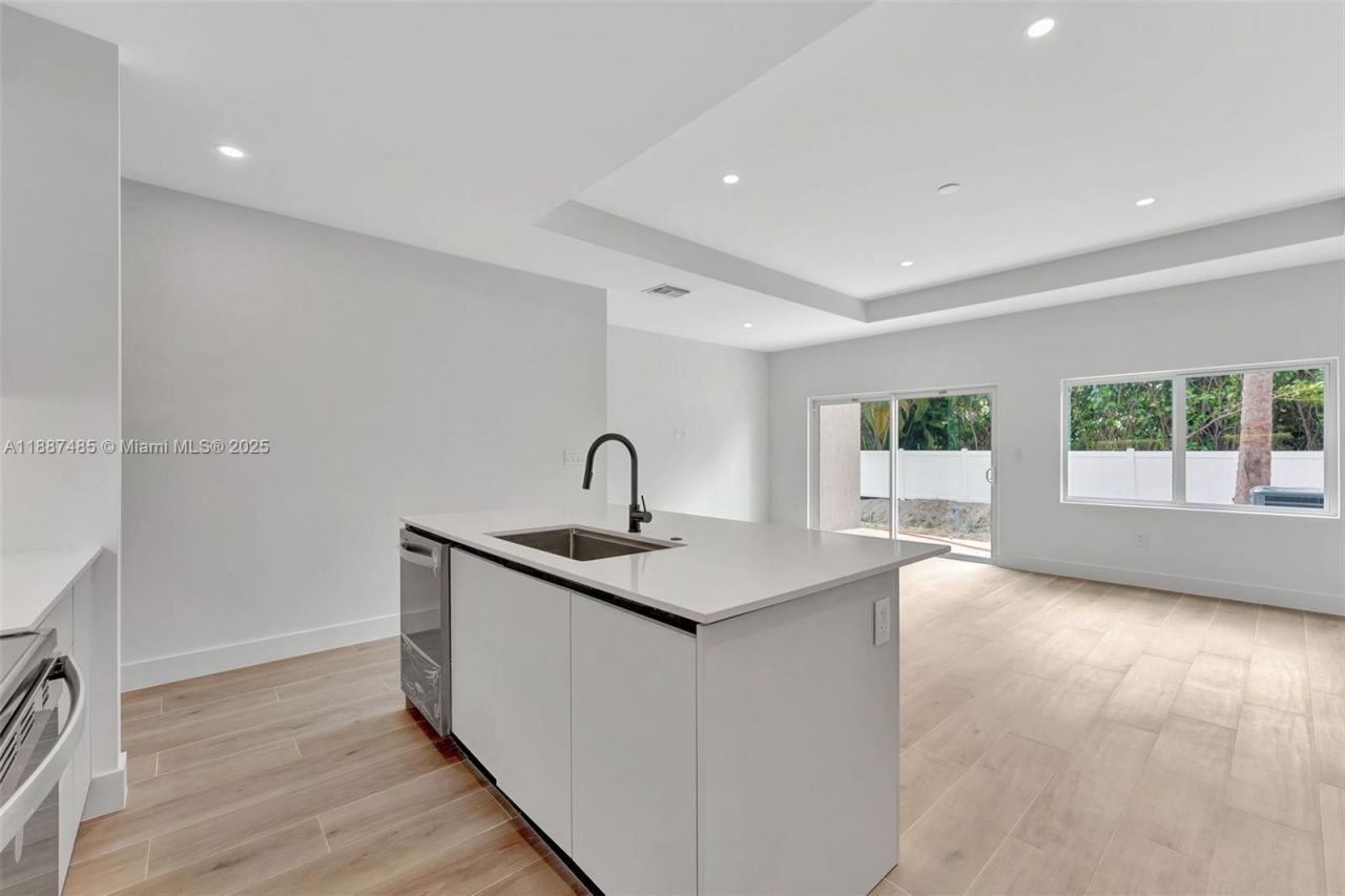 1559 NW 94th Way, Unit 08, Coral Springs, FL 33071 Photo