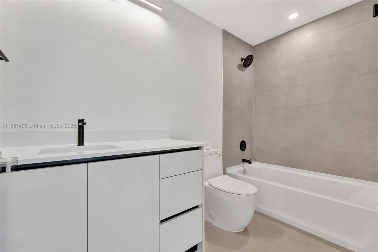 1559 NW 94th Way, Unit 08, Coral Springs, FL 33071 Photo