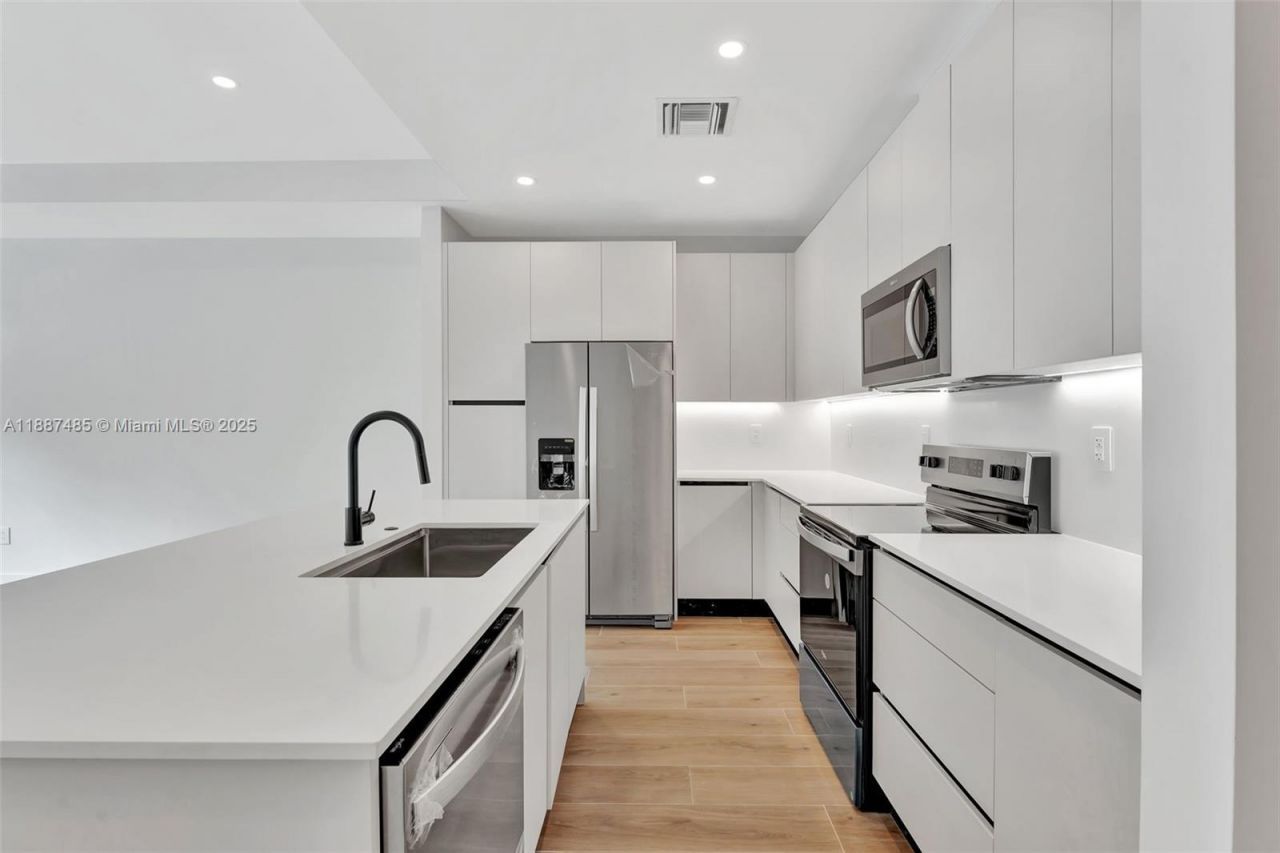 1559 NW 94th Way, Unit 08, Coral Springs, FL 33071 Photo