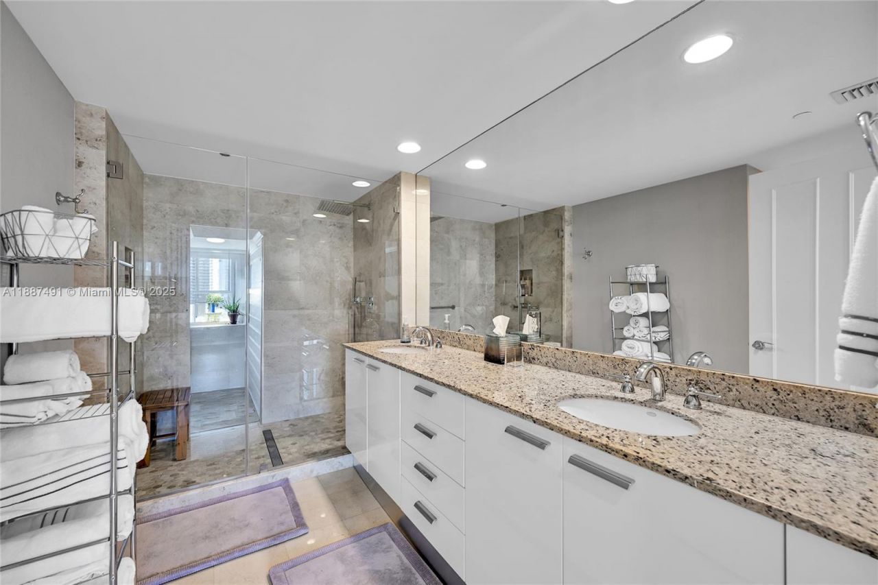 1850 S Ocean Dr, Unit 1507, Hallandale Beach, FL 33009 Photo