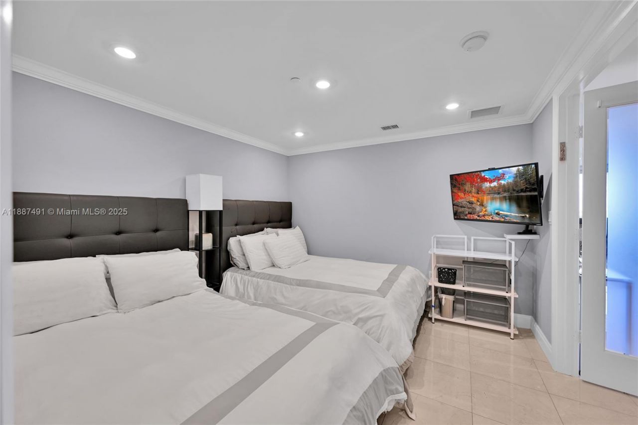 1850 S Ocean Dr, Unit 1507, Hallandale Beach, FL 33009 Photo