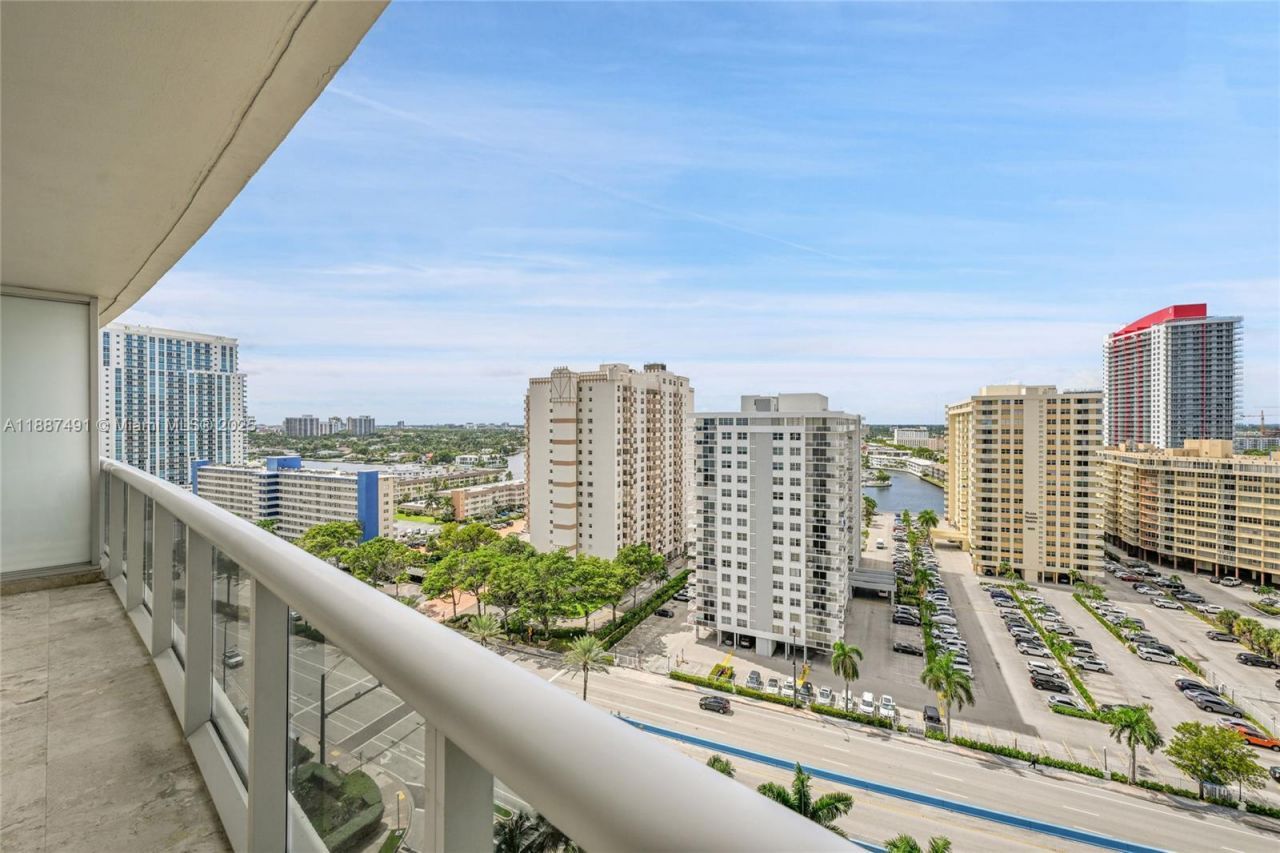 1850 S Ocean Dr, Unit 1507, Hallandale Beach, FL 33009 Photo