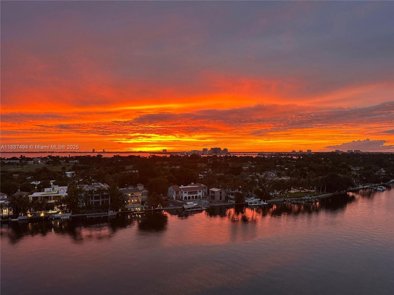 5700 Collins Ave, Unit 12E, Miami Beach, FL 33140 Photo