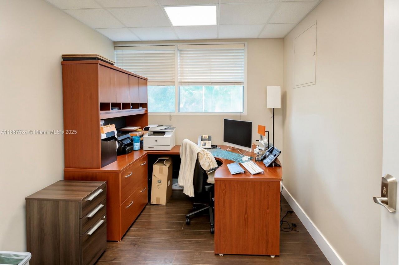 1625 N Commerce Pkwy, Unit 225, Weston, FL 33326 Photo