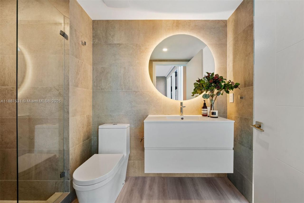 185 SW 7th St, Unit 803, Miami, FL 33130 Photo