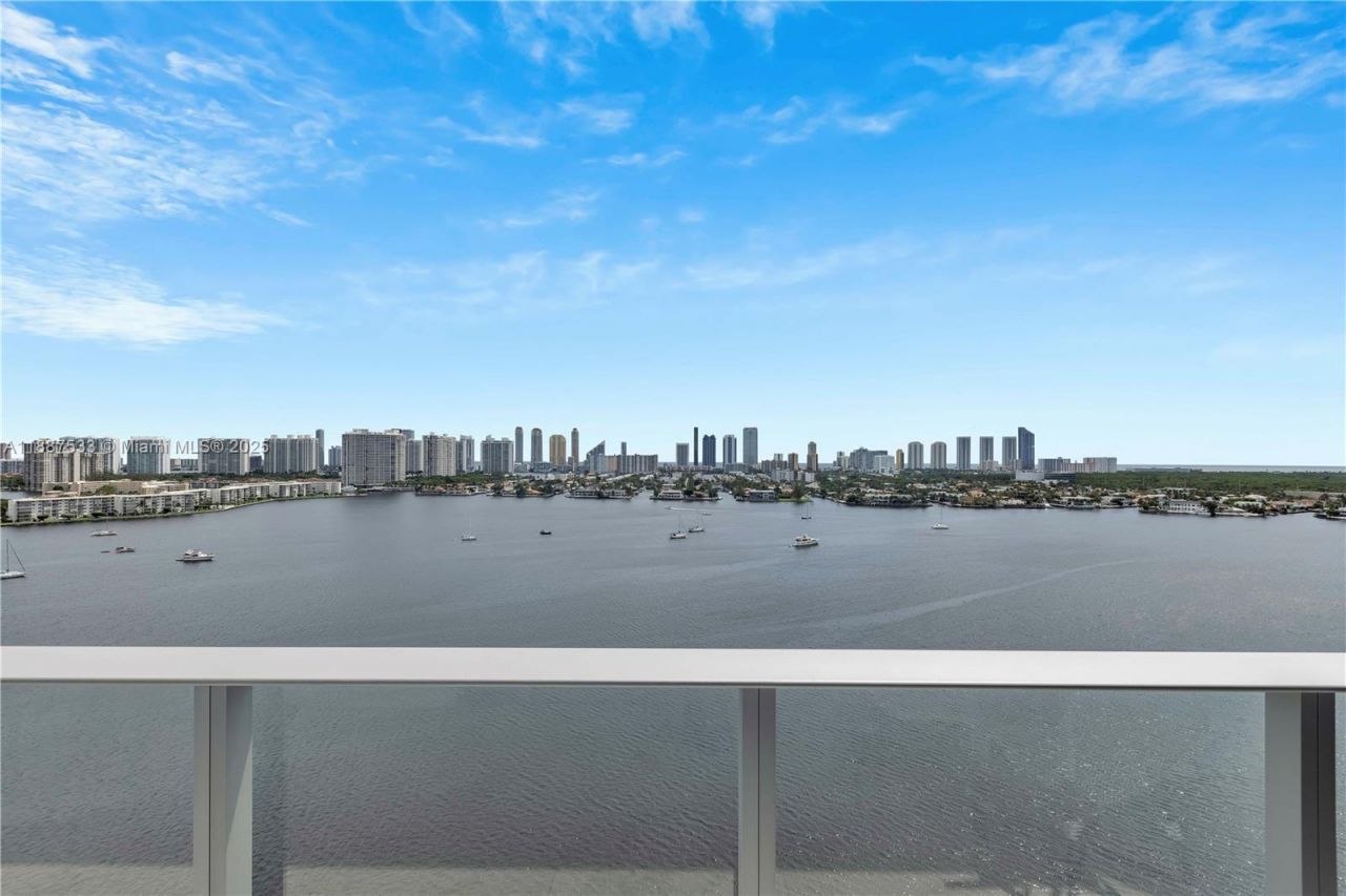 17111 Biscayne Blvd, Unit 1709, North Miami Beach, FL 33160 Main Photo