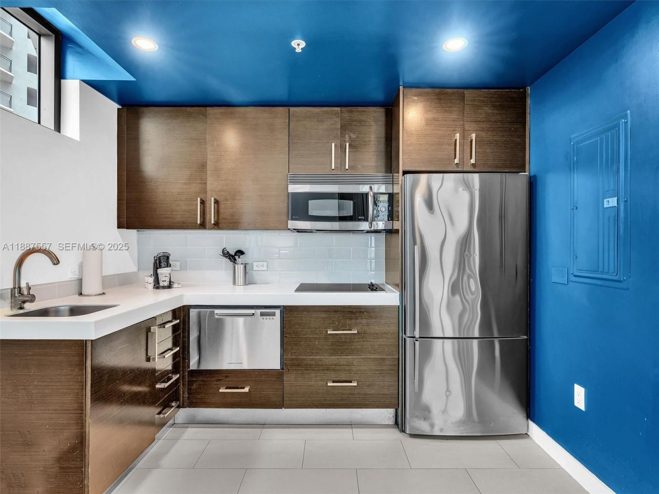 17315 Collins Ave, Unit 1106, Sunny Isles Beach, FL 33160 Photo