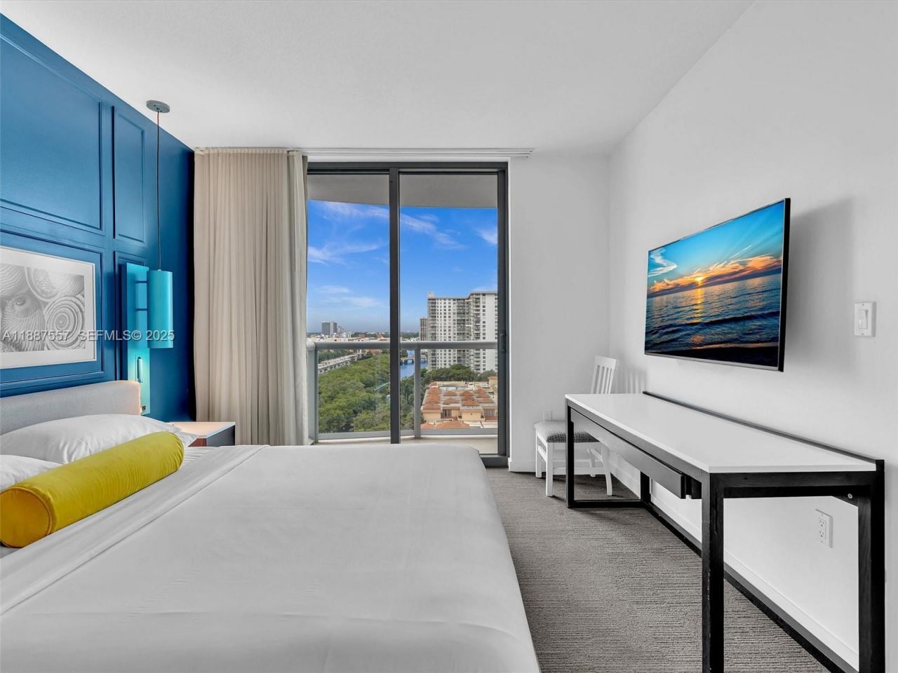 17315 Collins Ave, Unit 1106, Sunny Isles Beach, FL 33160 Photo