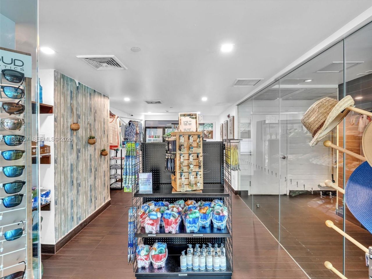 17315 Collins Ave, Unit 1106, Sunny Isles Beach, FL 33160 Photo