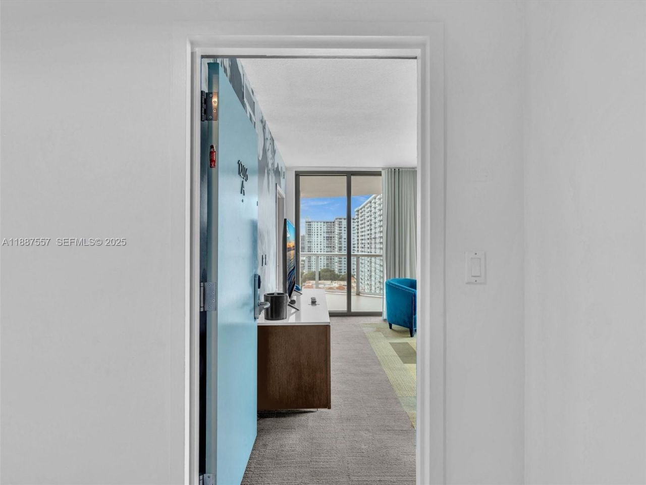 17315 Collins Ave, Unit 1106, Sunny Isles Beach, FL 33160 Photo