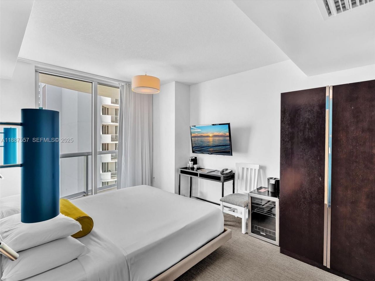 17315 Collins Ave, Unit 1106, Sunny Isles Beach, FL 33160 Photo