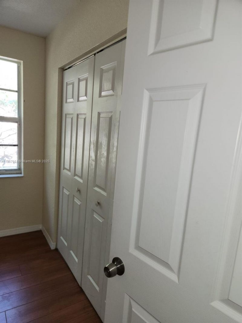 9166 NW 40th Pl, Sunrise, FL 33351 Photo