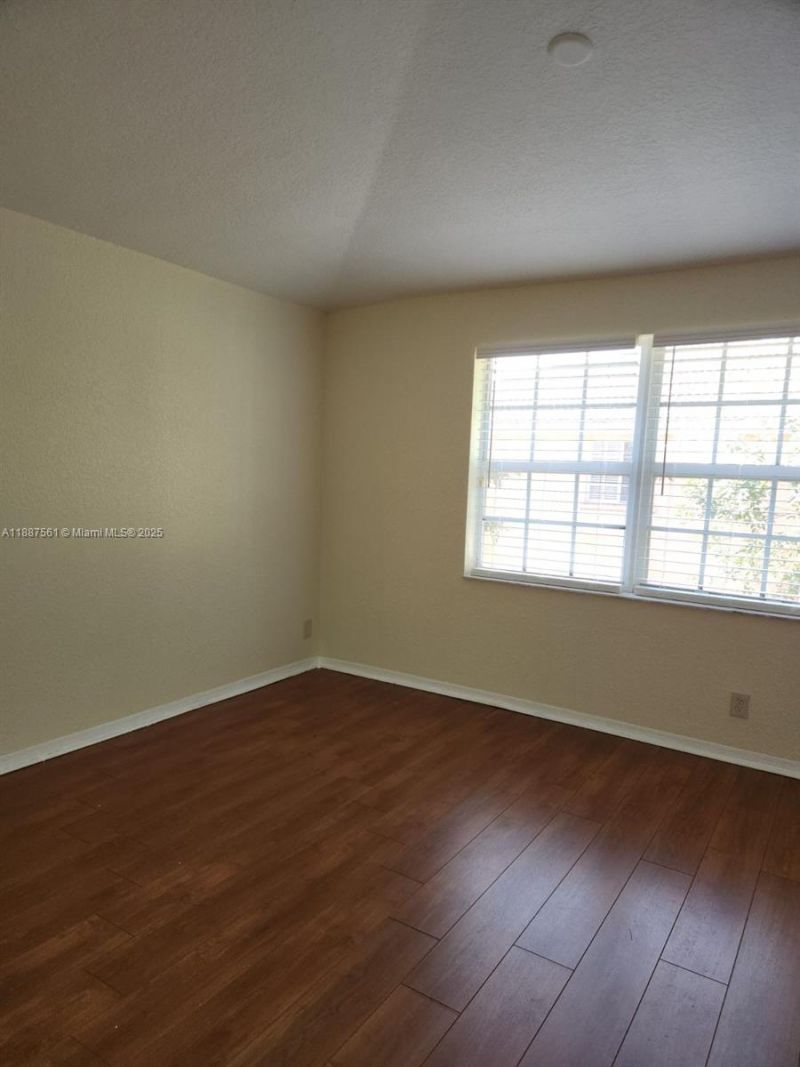 9166 NW 40th Pl, Sunrise, FL 33351 Photo