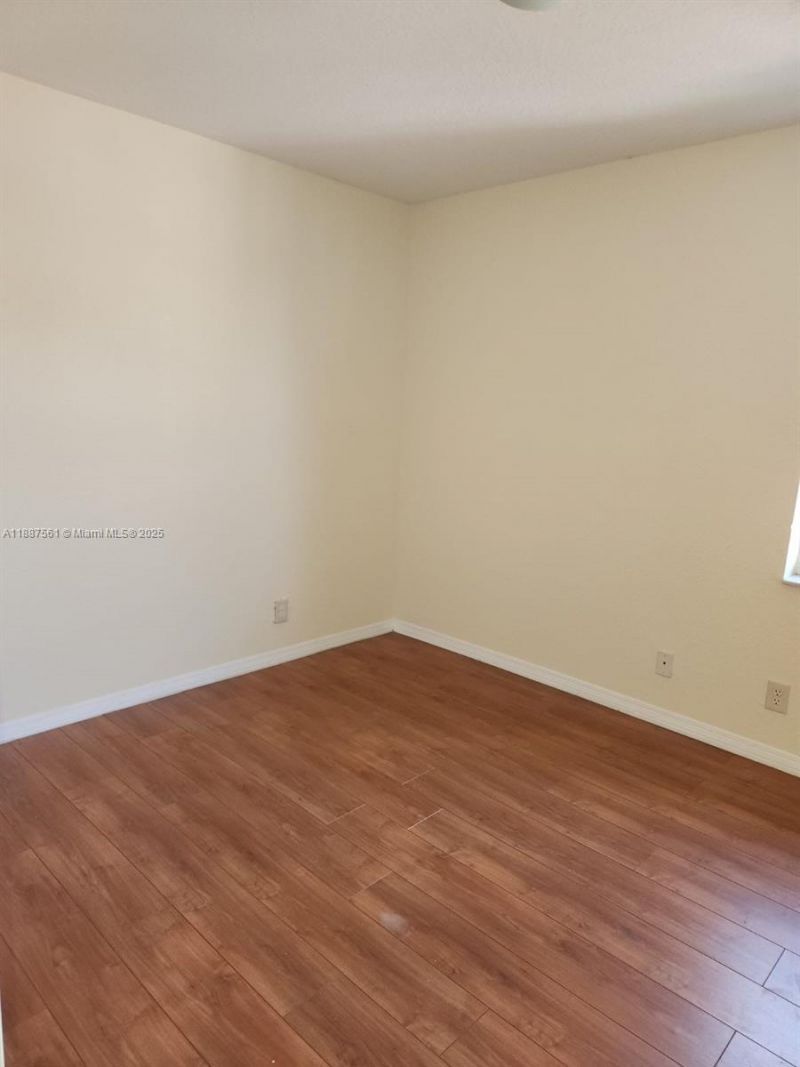 9166 NW 40th Pl, Sunrise, FL 33351 Photo