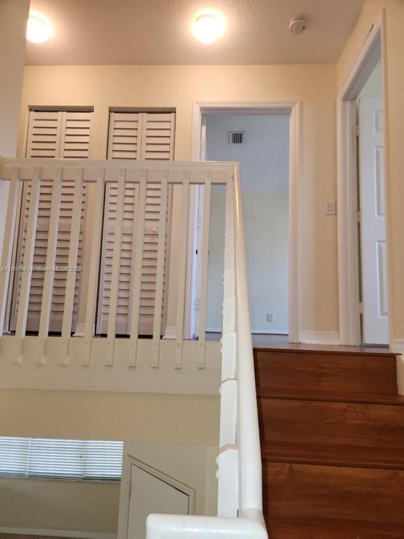 9166 NW 40th Pl, Sunrise, FL 33351 Photo