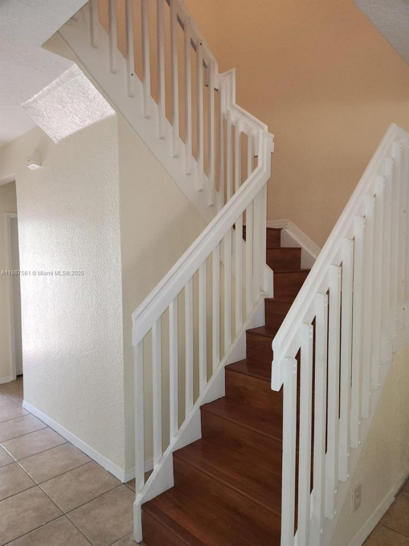 9166 NW 40th Pl, Sunrise, FL 33351 Photo