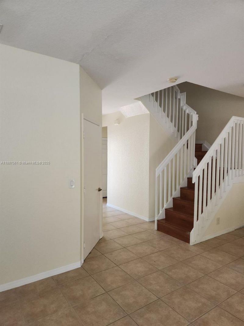 9166 NW 40th Pl, Sunrise, FL 33351 Photo