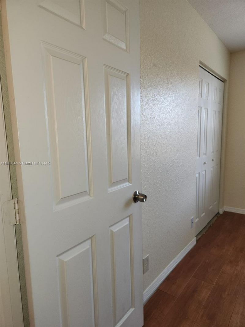 9166 NW 40th Pl, Sunrise, FL 33351 Photo