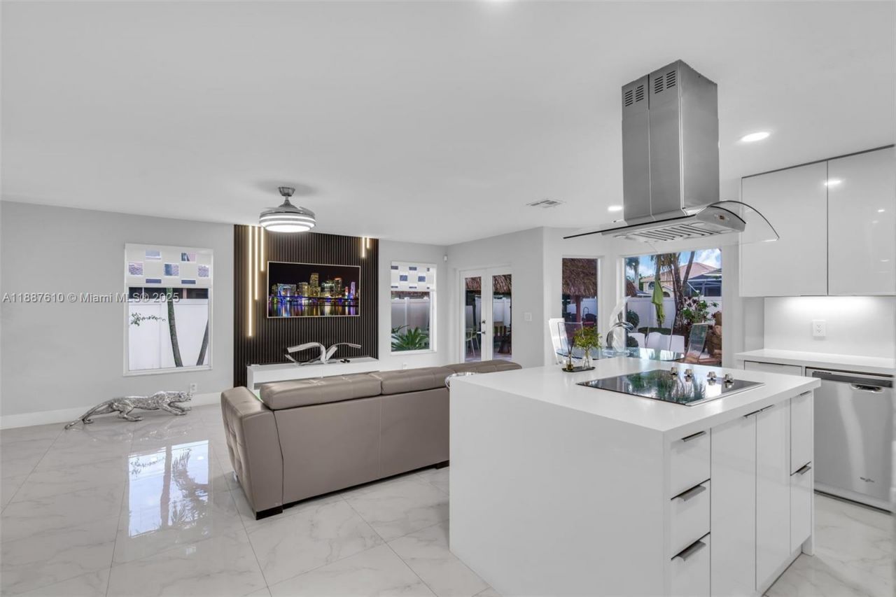 612 SW 179th Ave, Pembroke Pines, FL 33029 Photo