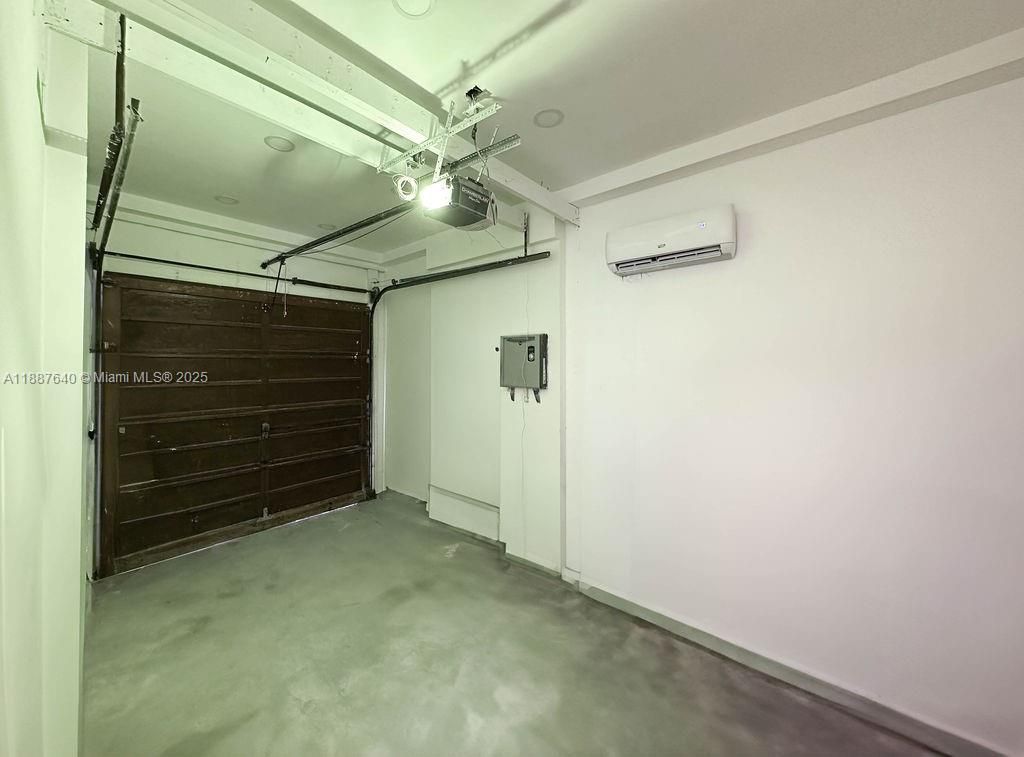 1255 Jackson St, Hollywood, FL 33019 Photo