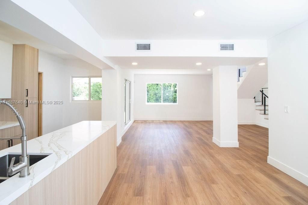 1255 Jackson St, Hollywood, FL 33019 Photo