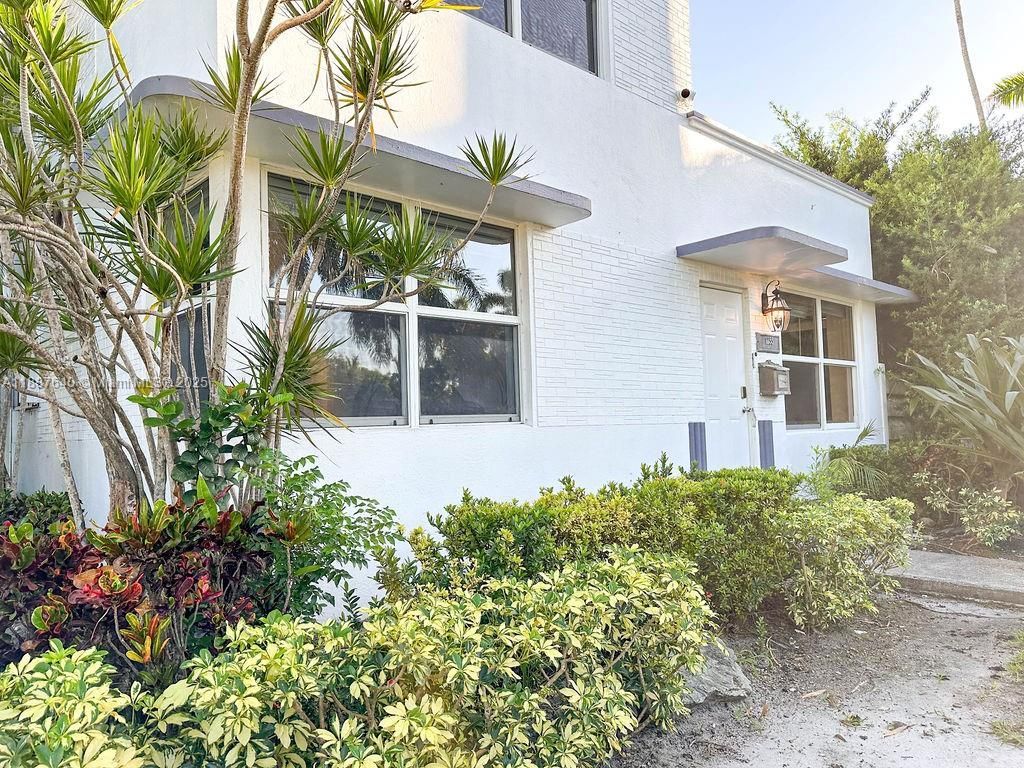 1255 Jackson St, Hollywood, FL 33019 Photo