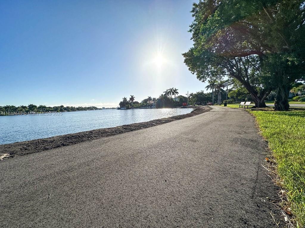 1255 Jackson St, Hollywood, FL 33019 Photo