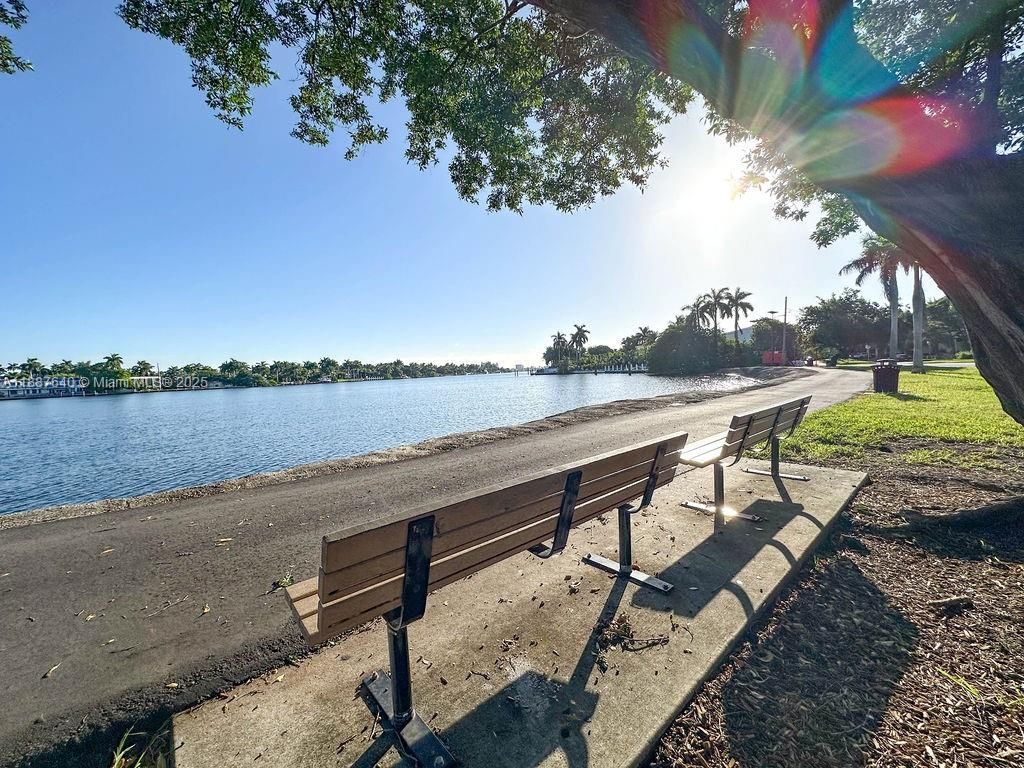 1255 Jackson St, Hollywood, FL 33019 Photo