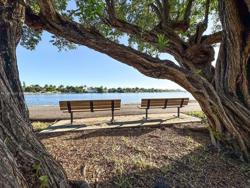 1255 Jackson St, Hollywood, FL 33019 Photo