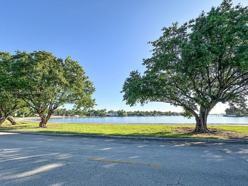 1255 Jackson St, Hollywood, FL 33019 Photo