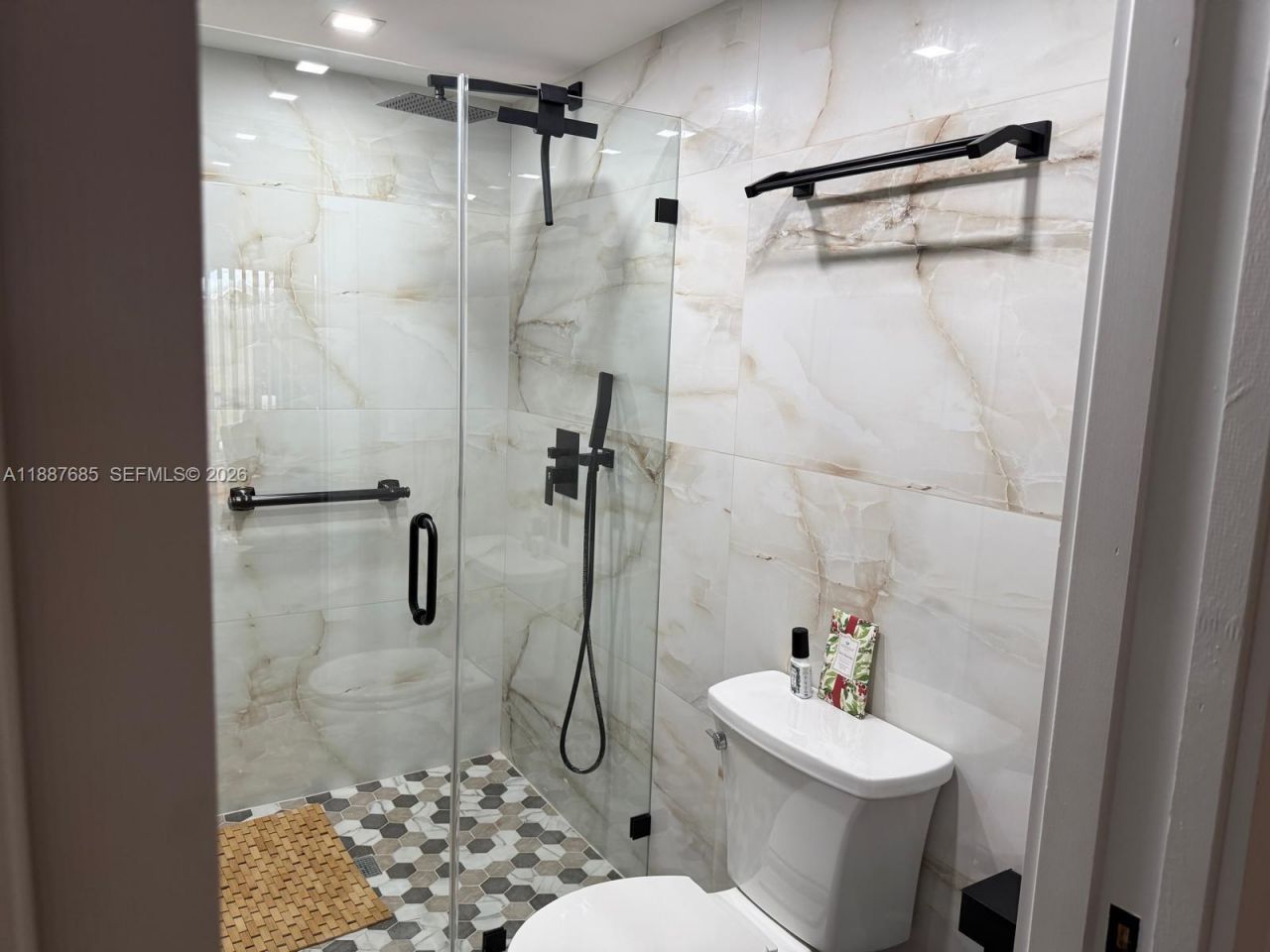 3842 Alcantara Ave, Unit 71D, Doral, FL 33178 Photo