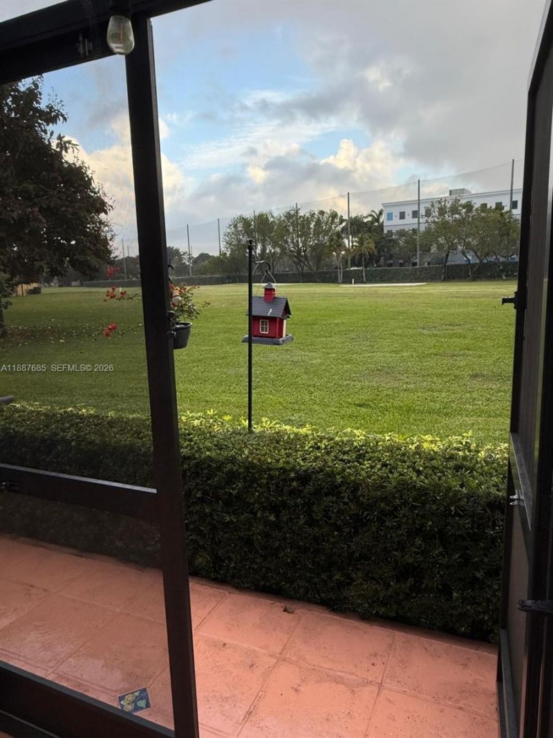 3842 Alcantara Ave, Unit 71D, Doral, FL 33178 Photo