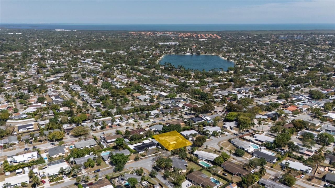 19341 Holiday Rd, Cutler Bay, FL 33157 Photo