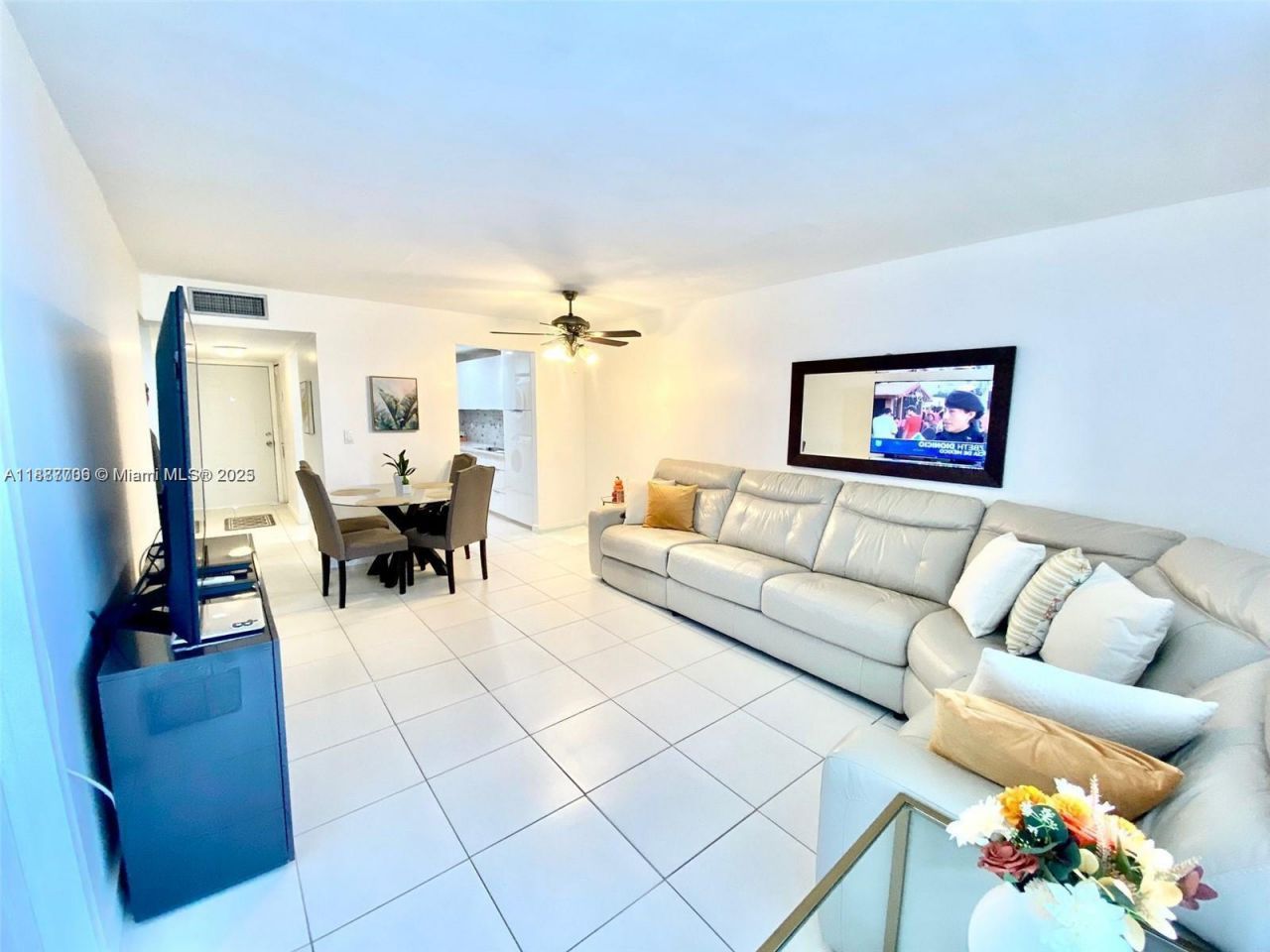 10000 NW 80 Ct, Unit 2565, Hialeah Gardens, FL 33016 Photo