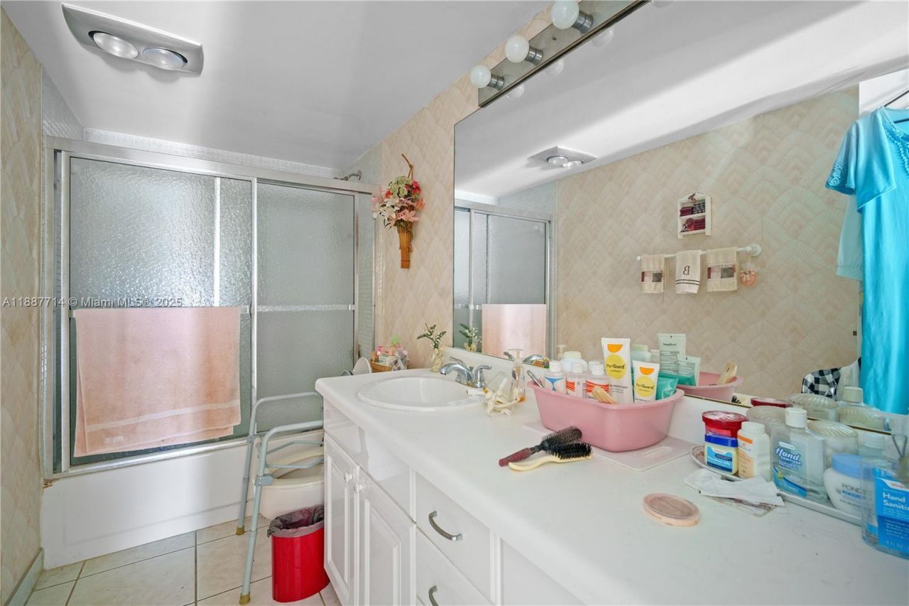 1160 N Federal Hwy, Unit 1018, Fort Lauderdale, FL 33304 Photo