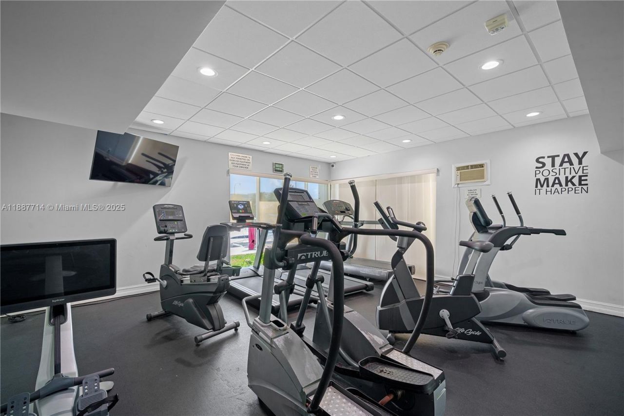 1160 N Federal Hwy, Unit 1018, Fort Lauderdale, FL 33304 Photo