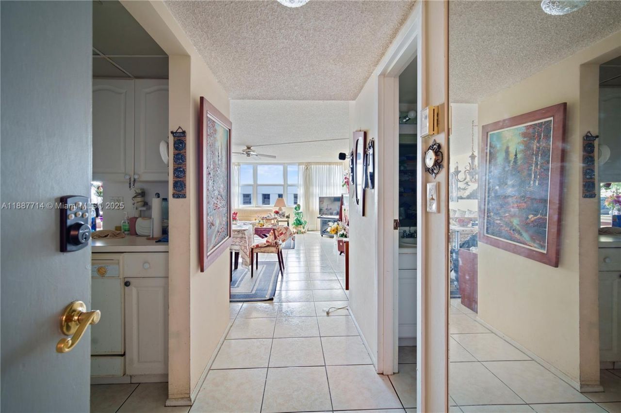 1160 N Federal Hwy, Unit 1018, Fort Lauderdale, FL 33304 Photo