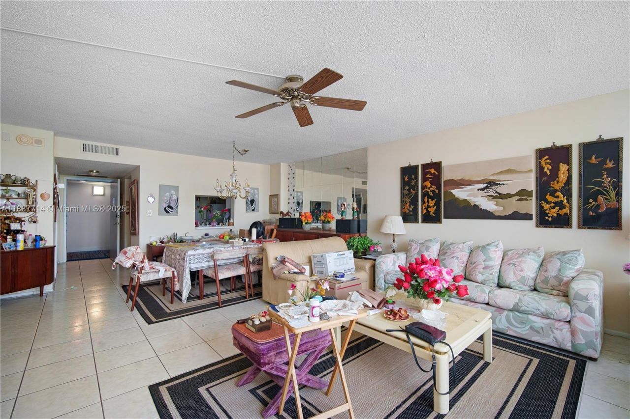 1160 N Federal Hwy, Unit 1018, Fort Lauderdale, FL 33304 Photo