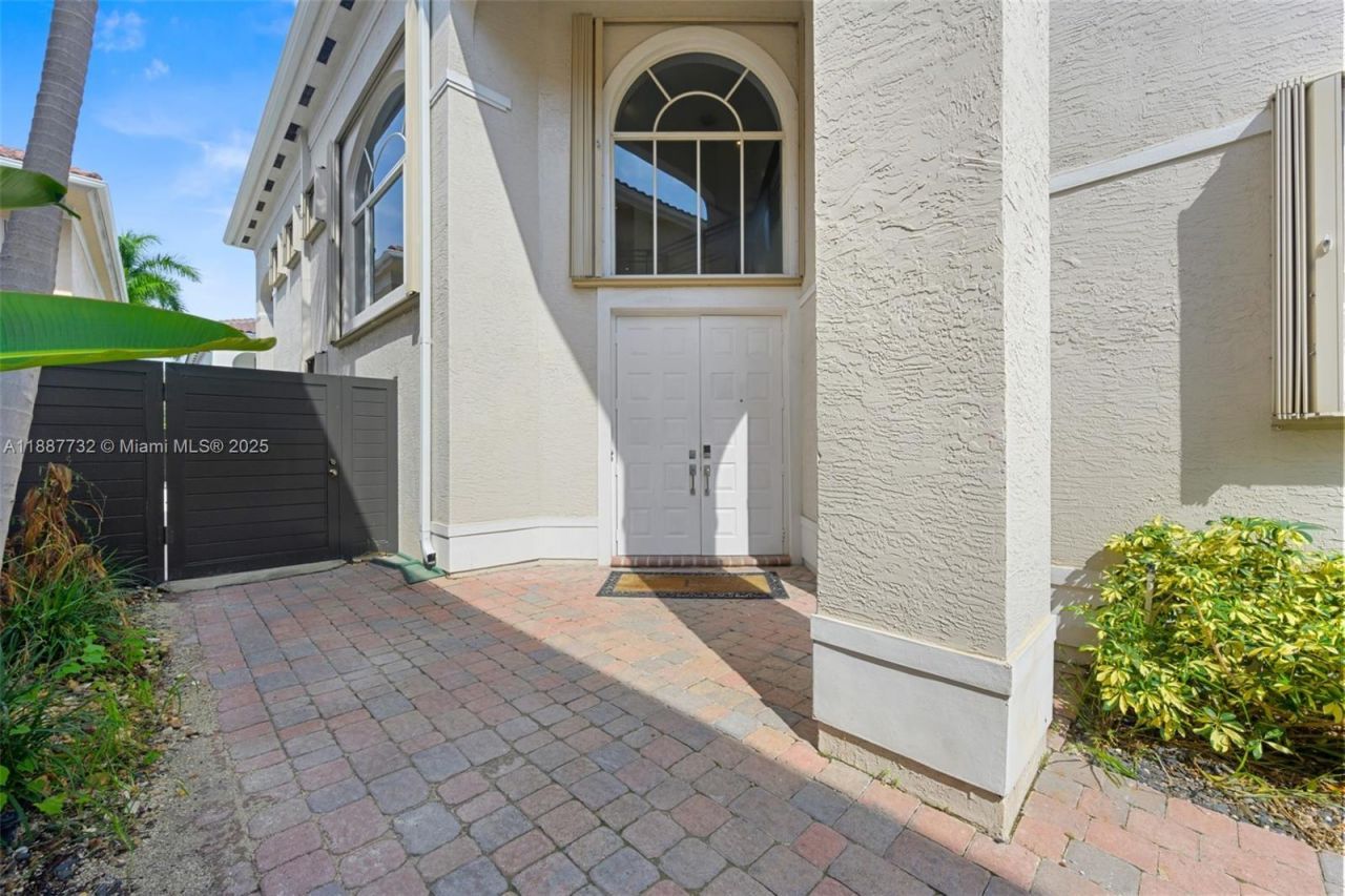 19460 39th Ct, Sunny Isles Beach, FL 33160 Photo