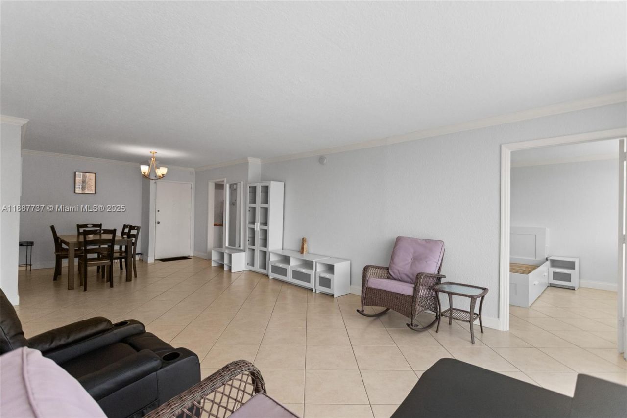2030 S Ocean Dr, Unit 1710, Hallandale Beach, FL 33009 Photo