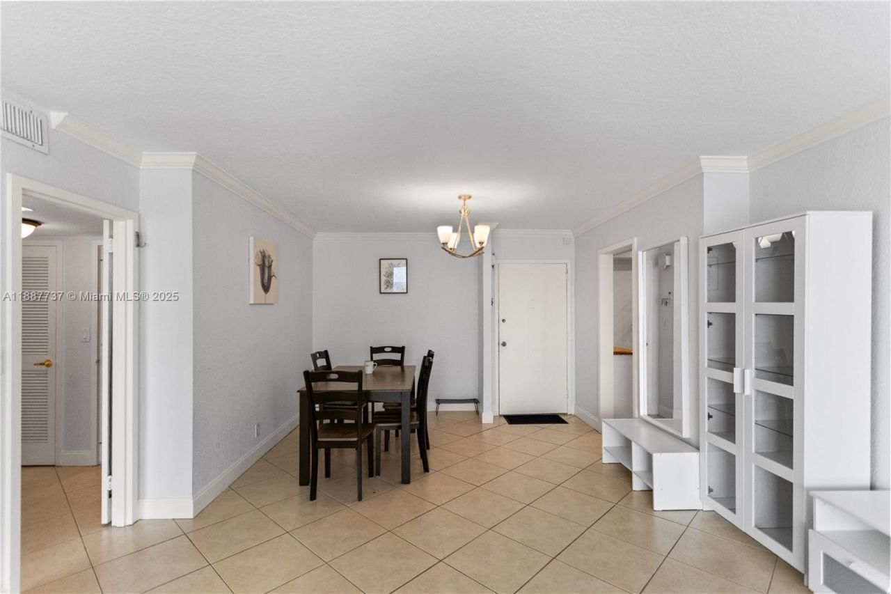 2030 S Ocean Dr, Unit 1710, Hallandale Beach, FL 33009 Photo