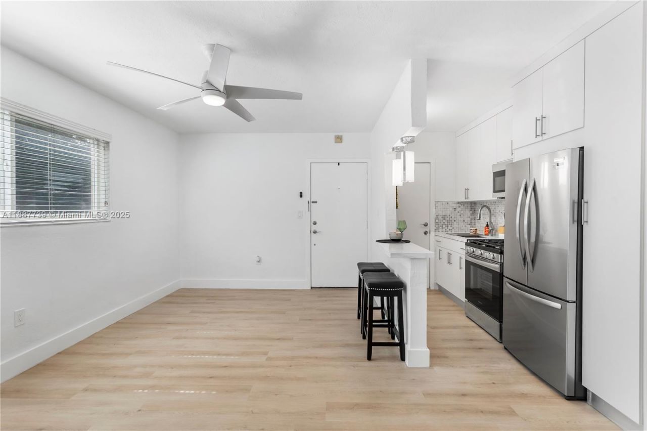 6330 SW 79th St, Unit 5, South Miami, FL 33143 Photo