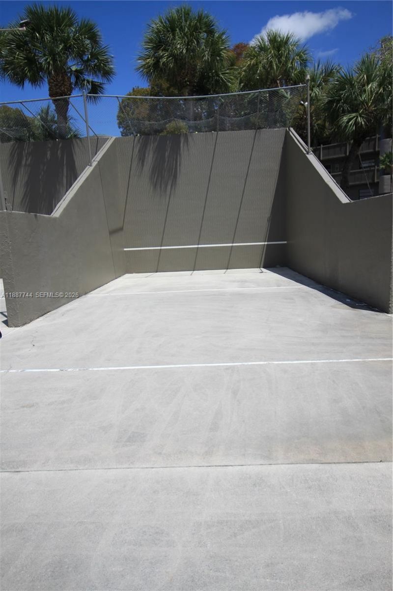 1100 Colony Point Cir, Unit 208, Pembroke Pines, FL 33026 Photo