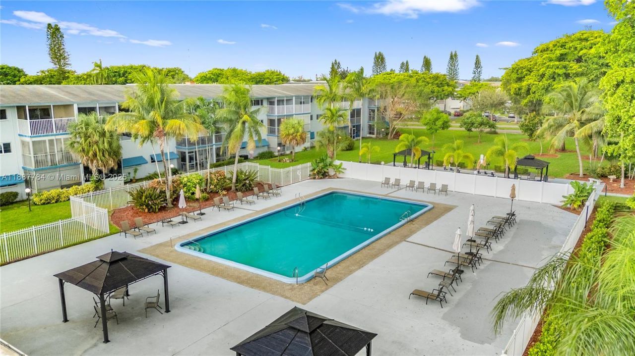 4800 Hillcrest Ln, Unit 101, Hollywood, FL 33021 Photo