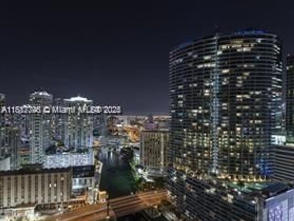 465 Brickell Ave, Unit 3202, Miami, FL 33131