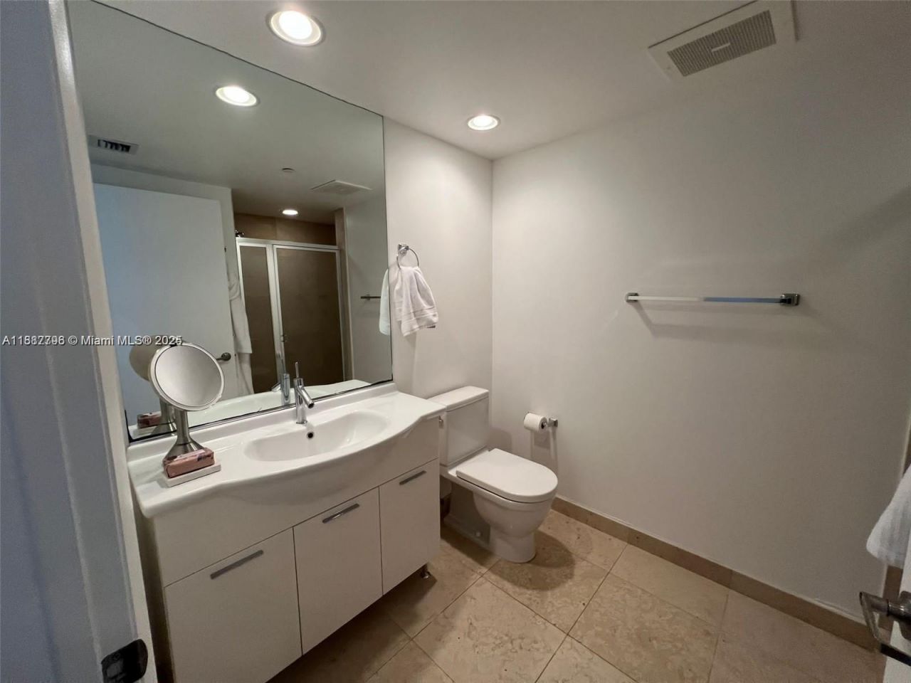 465 Brickell Ave, Unit 3202, Miami, FL 33131 Photo