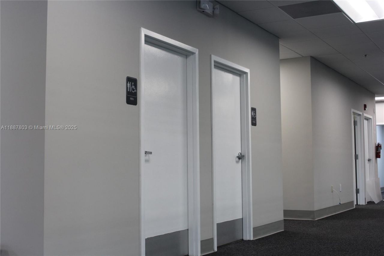 3450 NW 115th Ave, Doral, FL 33178 Photo