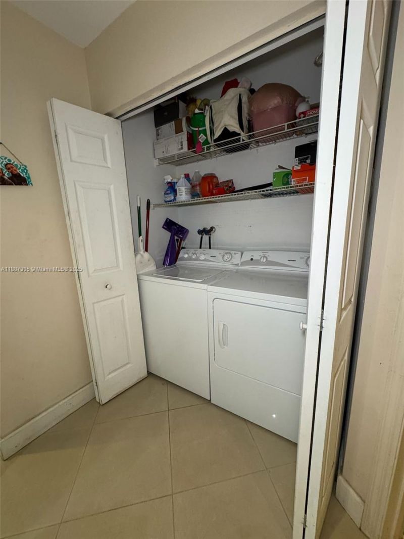 9204 NW 49th Pl, Sunrise, FL 33351 Photo