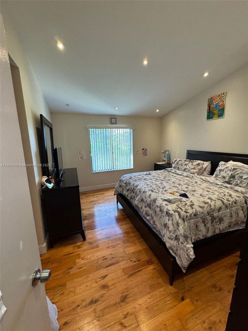 9204 NW 49th Pl, Sunrise, FL 33351 Photo