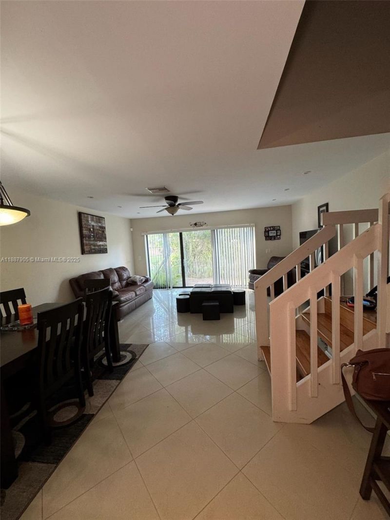 9204 NW 49th Pl, Sunrise, FL 33351 Photo